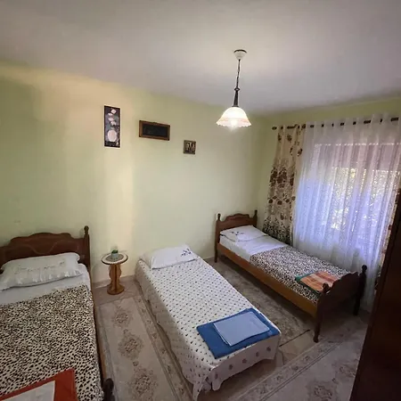 Guest house Riza *